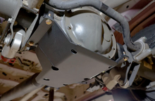 Load image into Gallery viewer, DIFFERENTIAL SKID PLATE - SPRINTER (2015+ 3500 ONLY) BY VAN COMPASS