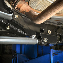 Load image into Gallery viewer, Synergy Jeep JL /JLU / JT High Clearance Front Long Arm Brackets
